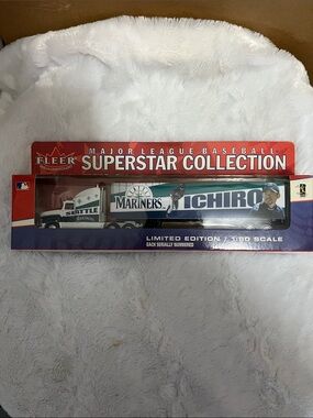 2002 Fleer Mariners Ichiro Die-Cast Truck